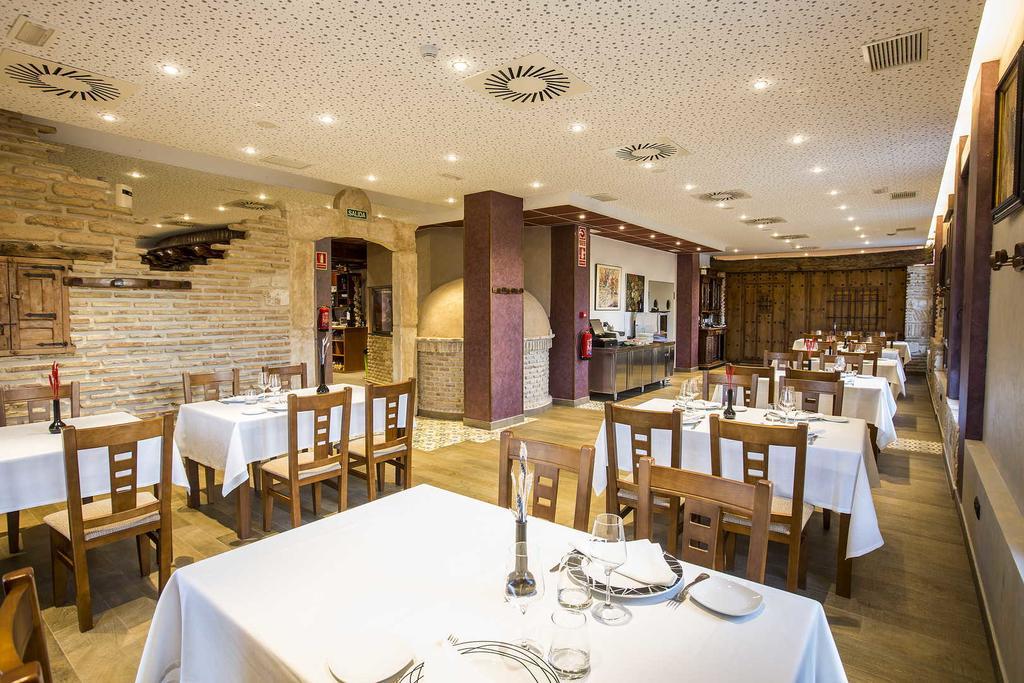 Hotel Spa El Lagar De Isilla La Vid y Barrios Екстериор снимка